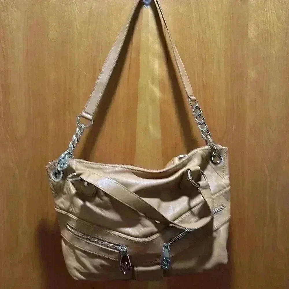 Michael Kors hobo shoulder bag - Picture 5 of 10